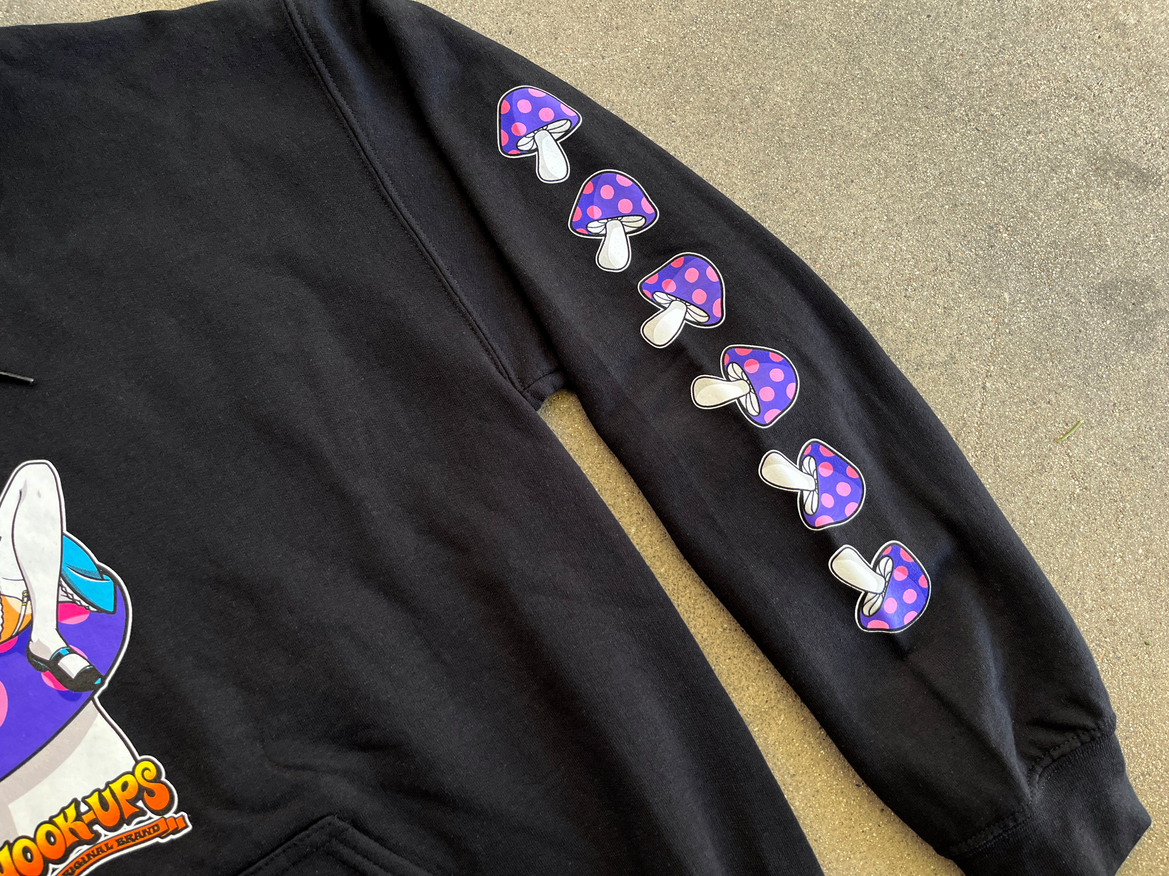 Alice Hooded Sweatshirt - BLACK - Image 4