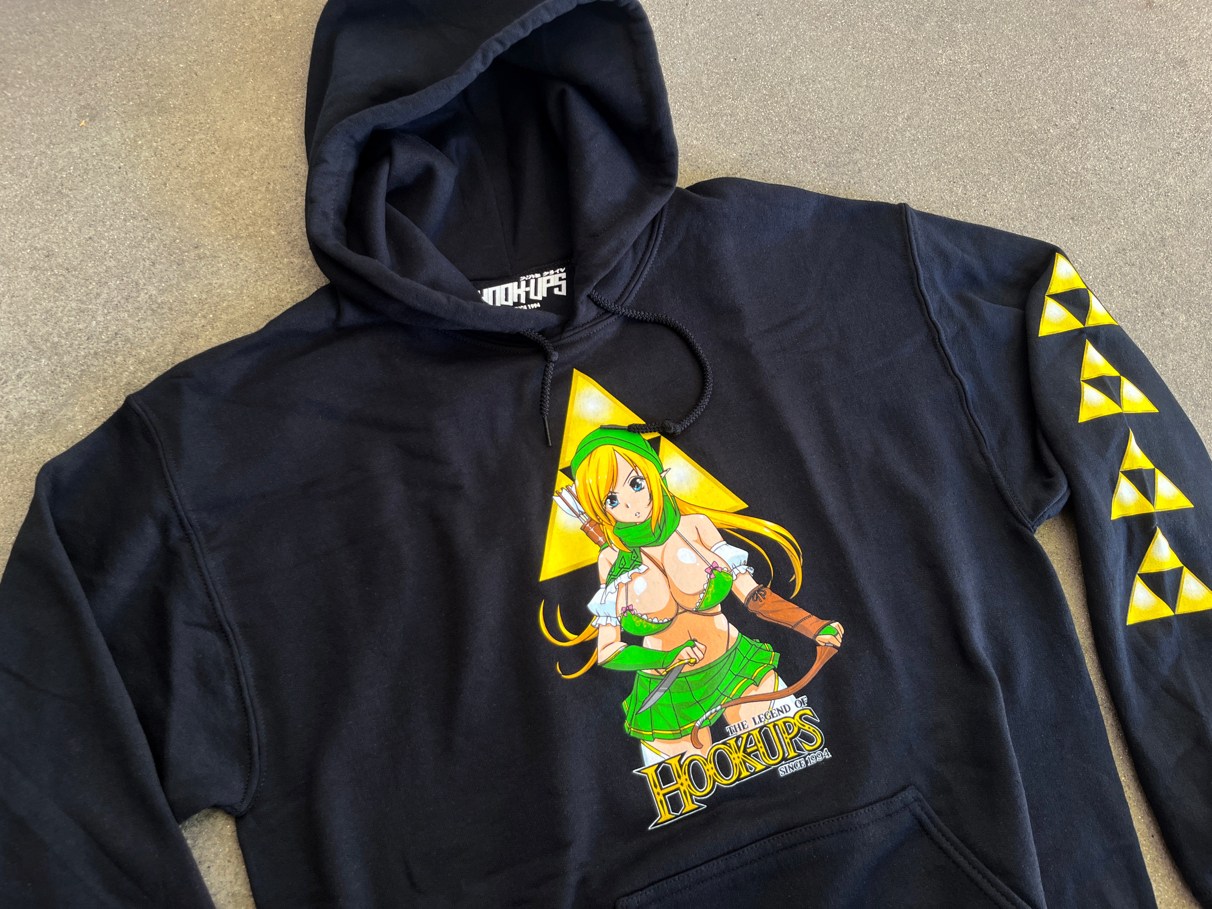 Female Link Hooded Sweatshirt - BLACK - Image 4